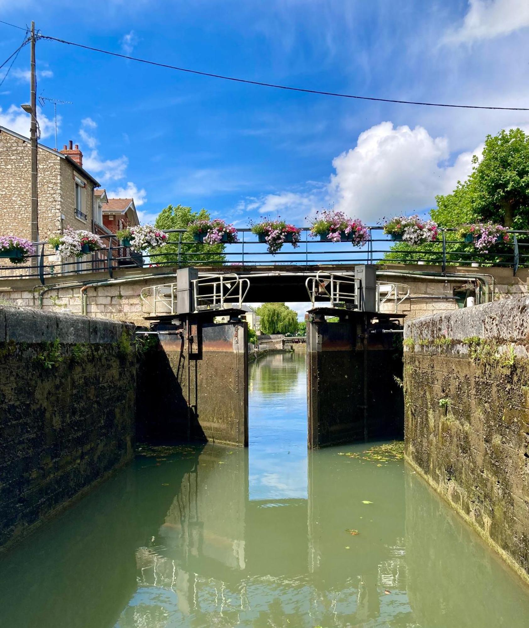 La Maison Virginie 1 A 2 Pers Charmant Hyper Centre- Cour- Parking- Linge- Fibre- Proximite Lac Canal Piscine Montargis Exteriér fotografie